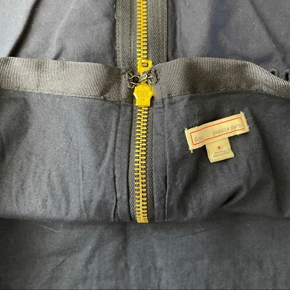 Gap Navy Blue Striped Embroidered Eyelet Mini Skirt Gold Zip Back Detail 8 - Picture 9 of 9